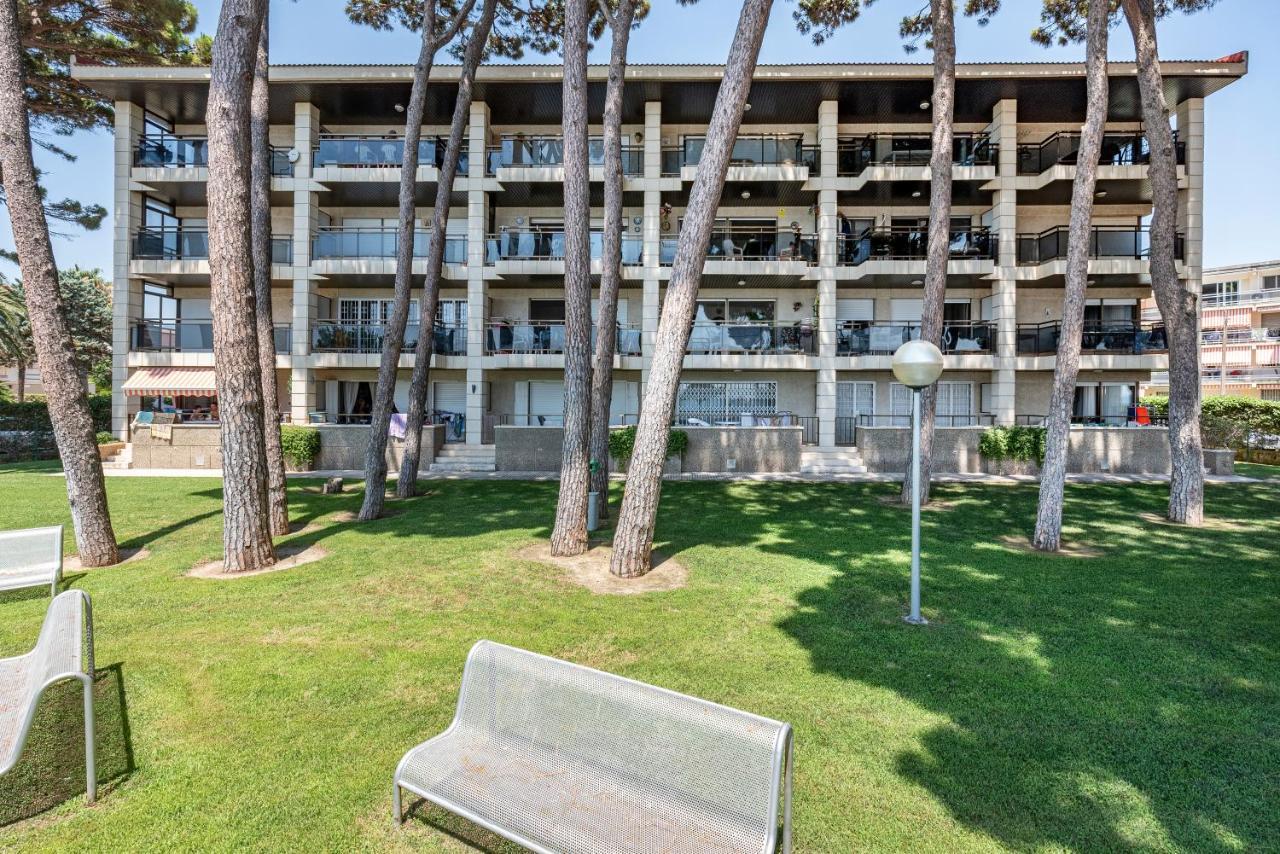 Ático en primera línea con vistas, piscina y parking Cambrils Esterno foto