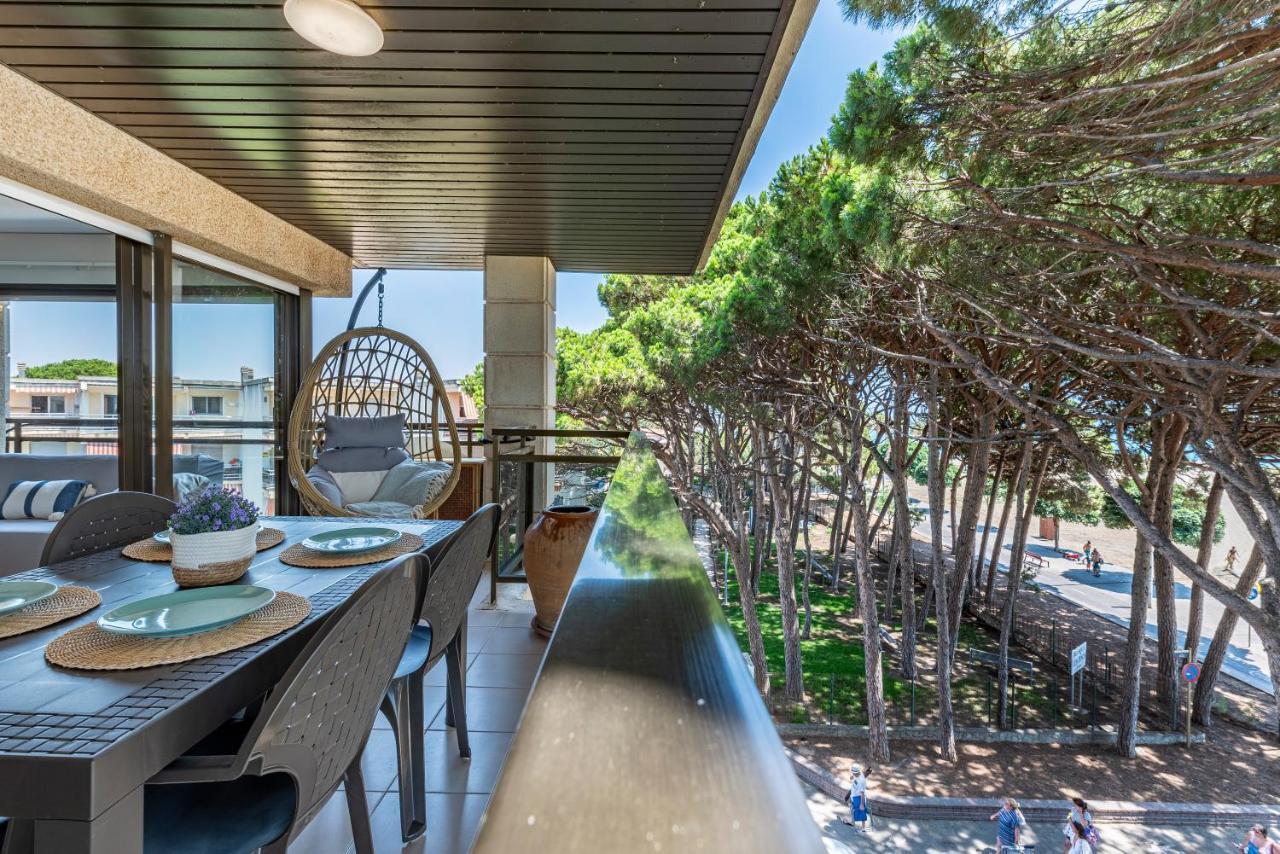 Ático en primera línea con vistas, piscina y parking Cambrils Esterno foto